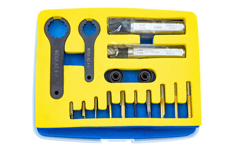 Kits Containing 2 Toolholders and a Set of Solid Carbide Miniature Turning and Grooving Boring Bars